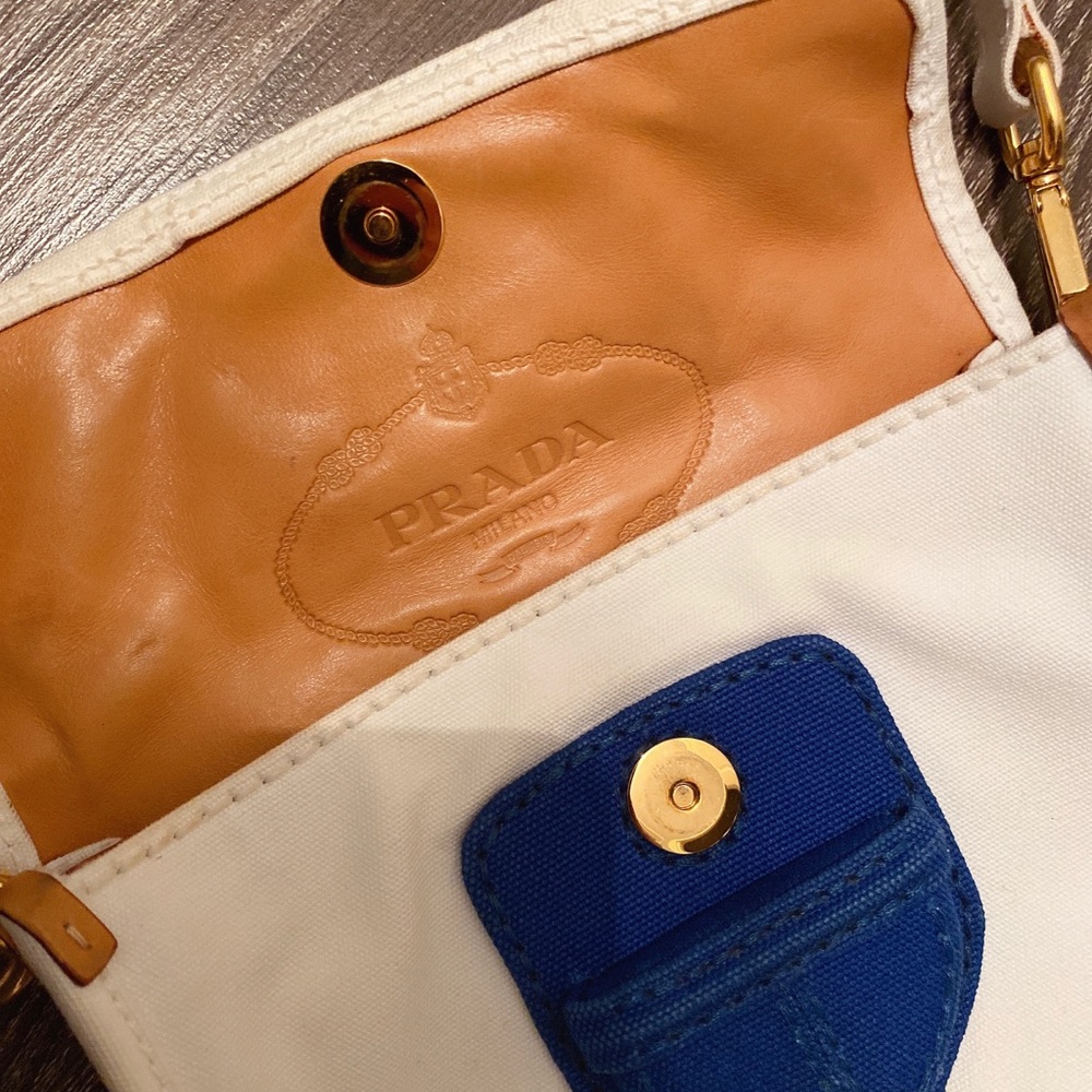 Vintage Prada handbag - Picture 3 of 13